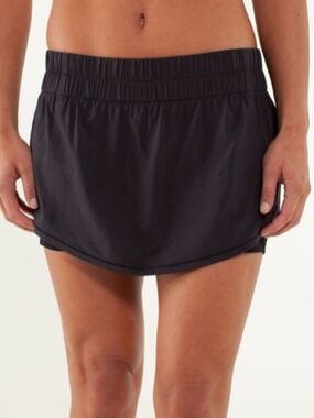 🍋 Lululemon 🍋 Run Breeze By Skirt Laser Cut Black Size 8